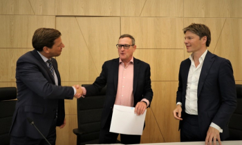 VC ondertekening 2.jpg